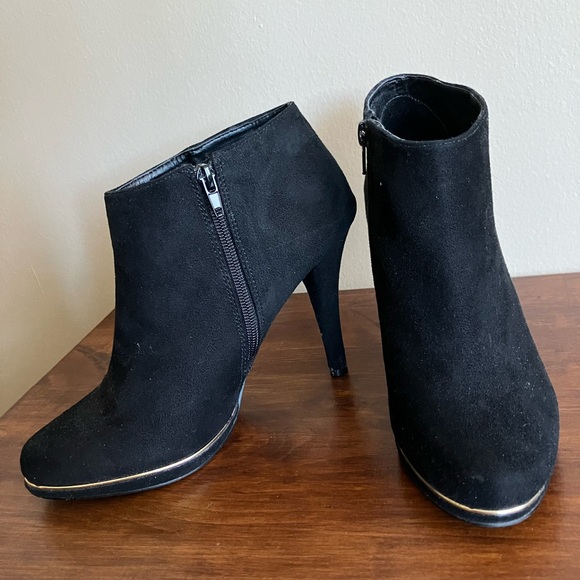 Call it Spring Heal Boots - Picture 1 of 3